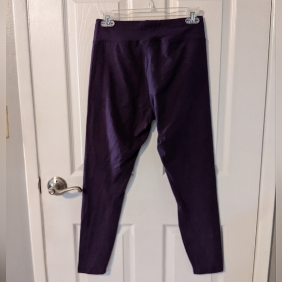 Retro Style Fila Purple EUC Embroidered Logo Stretch Leggings Size Medium - Picture 3 of 5